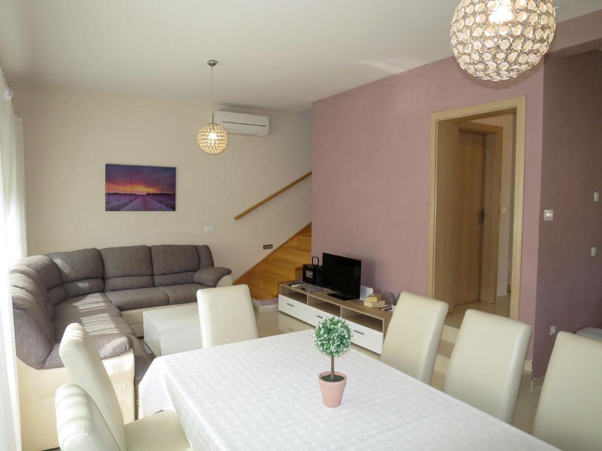 Holiday home Silvija - Zad107 By Interhome
